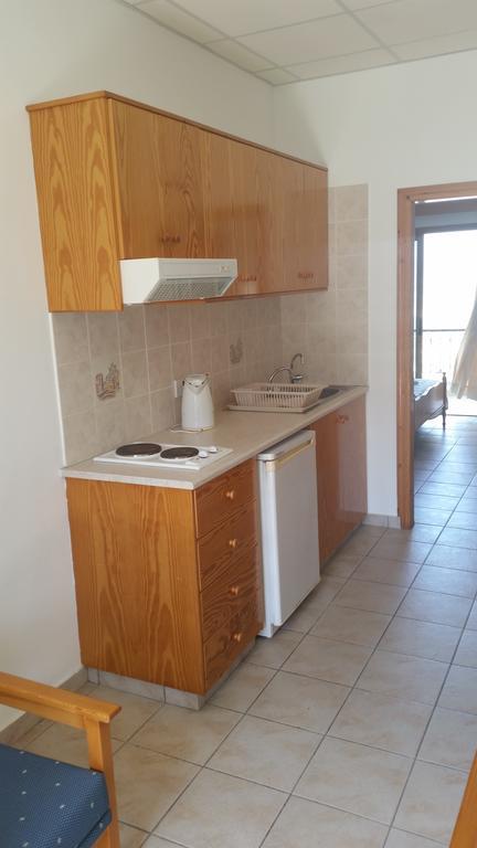 Pissouriana Hotel Apartments Εξωτερικό φωτογραφία
