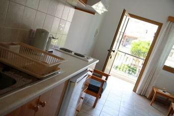 Pissouriana Hotel Apartments Εξωτερικό φωτογραφία